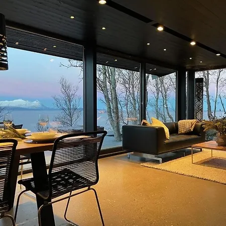 Сasa de vacaciones Tranquility, Magnificent Views And Comfort In Lyngen