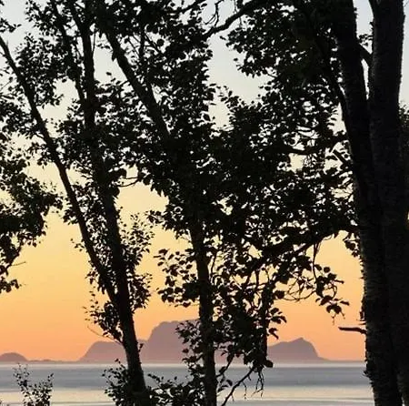 Tranquility, Magnificent Views And Comfort In *